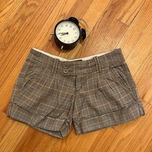 Early 2000s-style Abercrombie & Fitch Plaid Pleated Low-Rise Shorts